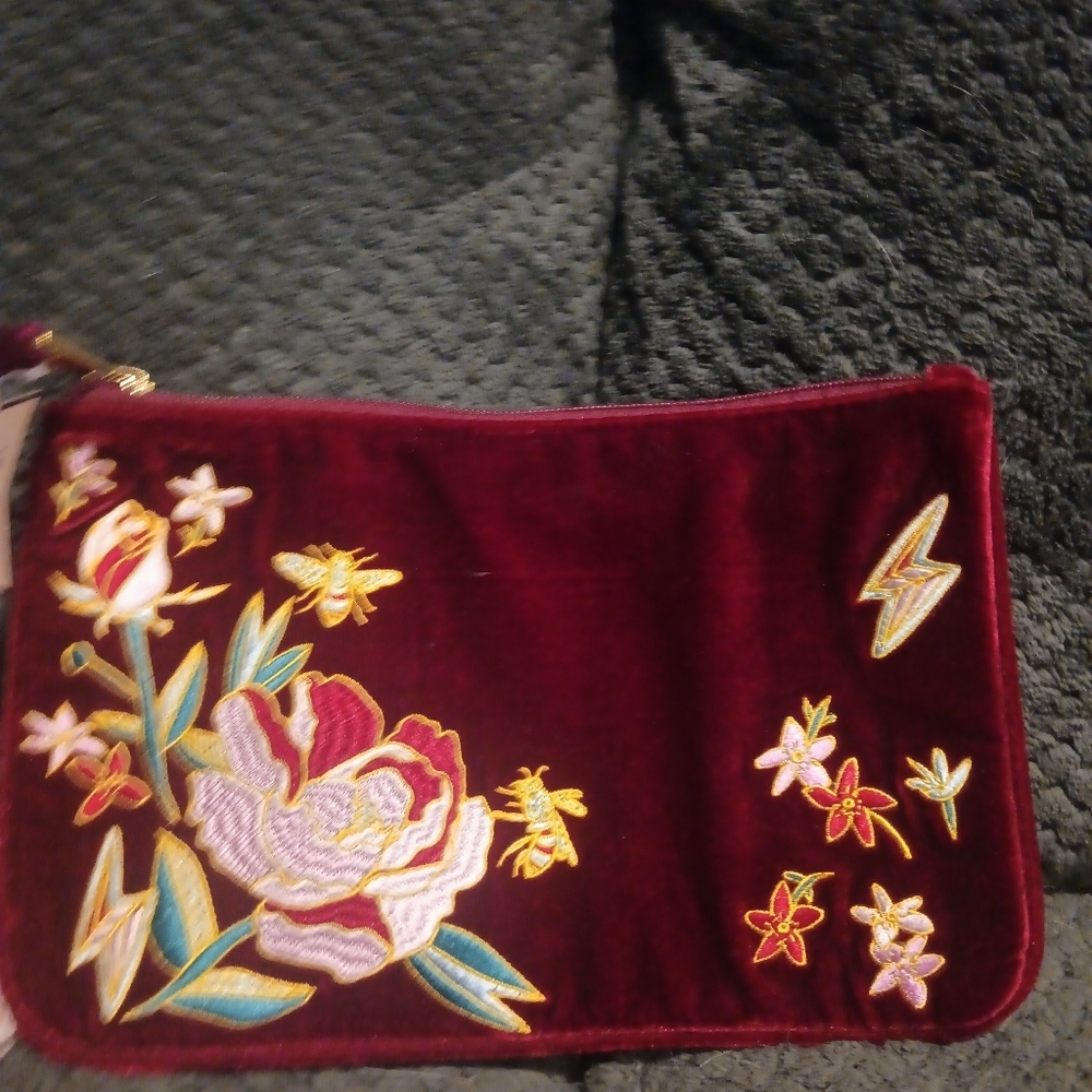 NWT Macy's pouch set